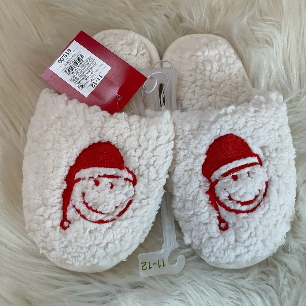 Wondershop at Target Kids Holiday Slippers - NWT x2 - Size 11-12